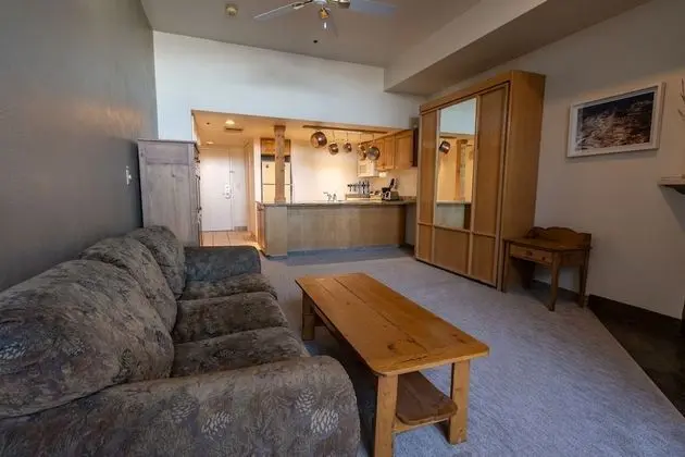 Lodge at the Mountain 150