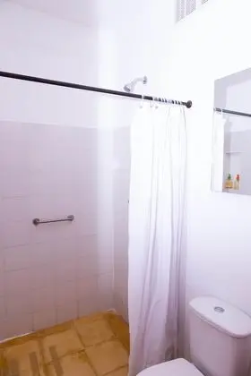 Economy Tek Büyük Yataklı Oda