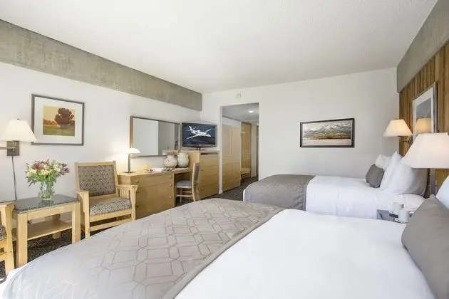 Standard Oda, 2 Büyük (Queen) Boy Yatak, Buzdolabı, Dağ Manzaralı