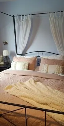 Deluxe Süit, 1 En Büyük (King) Boy Yatak, Koy Manzaralı, Denize Sıfır