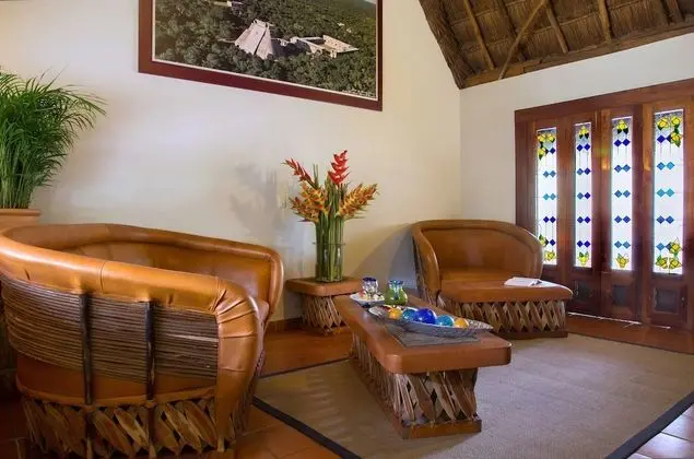 Honeymoon Çatı Katı (Loft), 1 En Büyük (King) Boy Yatak, Küvet, Havuz Manzaralı