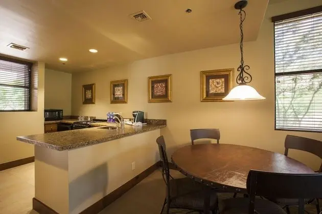 Süit, 2 Büyük (Queen) Boy Yatak, Dağ Manzaralı