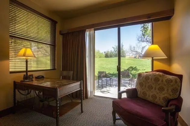 Süit, 2 Büyük (Queen) Boy Yatak, Dağ Manzaralı