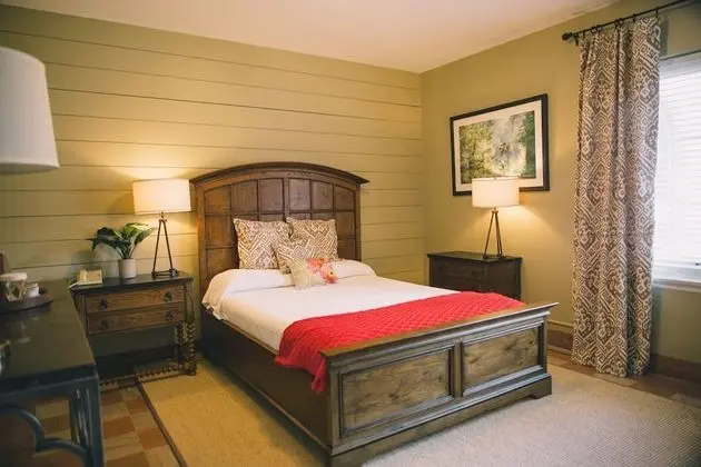 Traditional Oda, 1 Büyük (Queen) Boy Yatak, Sigara İçilmez