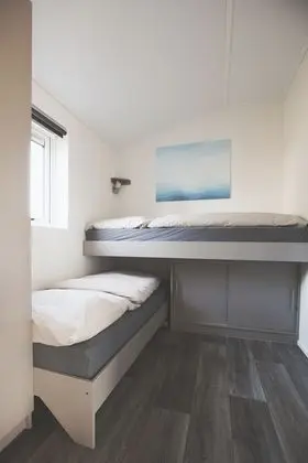 Sıra Ev, Birden Çok Yatak, Sigara İçilmez