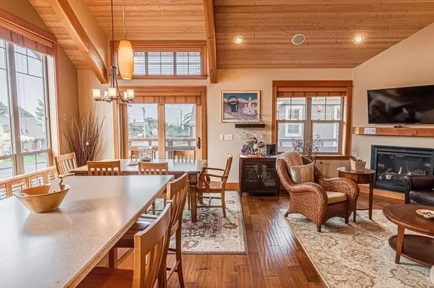 Sıra Ev, Birden Çok Yatak (Lodges at Cannon Beach C2)