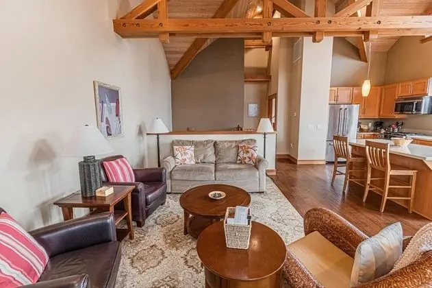 Sıra Ev, Birden Çok Yatak (Lodges at Cannon Beach C2)