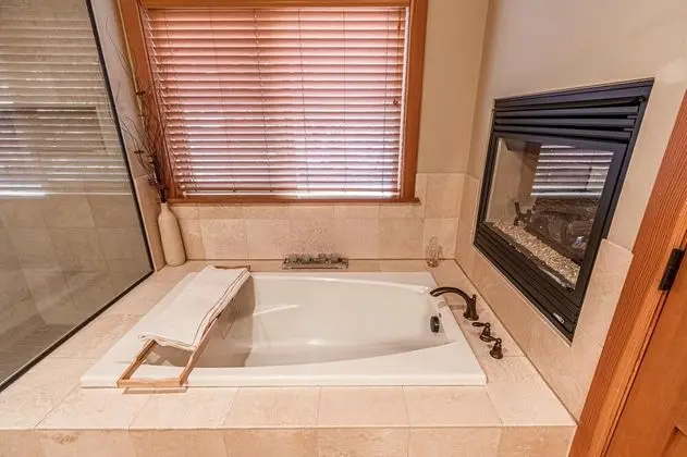 Sıra Ev, Birden Çok Yatak (Lodges at Cannon Beach C2)