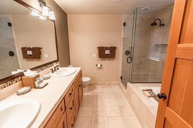 Sıra Ev, Birden Çok Yatak (Lodges at Cannon Beach C2)