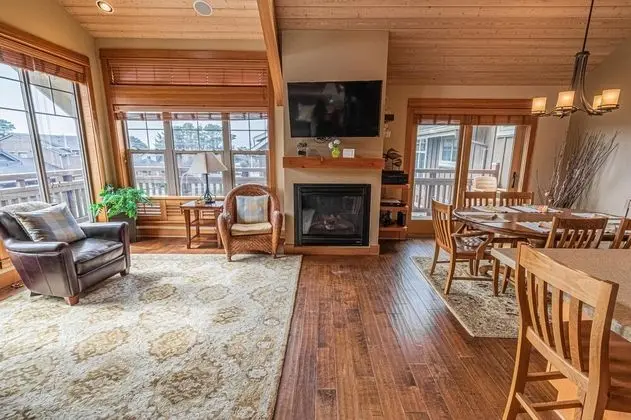 Sıra Ev, Birden Çok Yatak (Lodges at Cannon Beach D2)