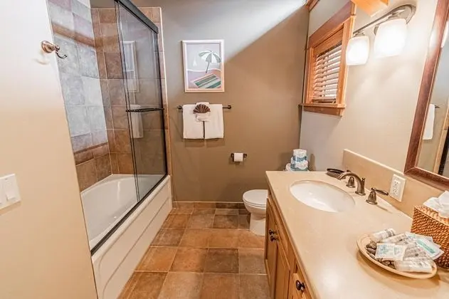 Sıra Ev, Birden Çok Yatak (Lodges at Cannon Beach D2)