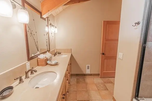Sıra Ev, Birden Çok Yatak (Lodges at Cannon Beach D2)
