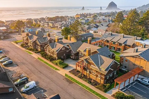Sıra Ev, Birden Çok Yatak (Lodges at Cannon Beach D2)
