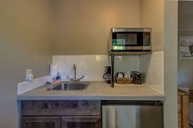 Standard Oda, 2 Çift Kişilik Yatak, Küçük Mutfak (Room 2)
