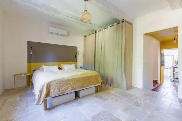 Family Ev, Banyolu/Duşlu, Üzüm Asması Manzaralı