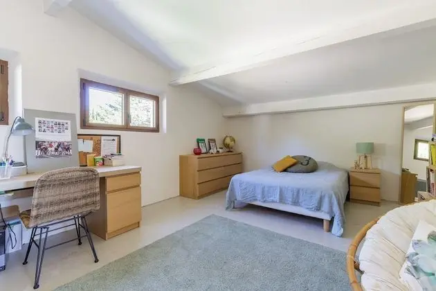 Family Ev, Banyolu/Duşlu, Üzüm Asması Manzaralı