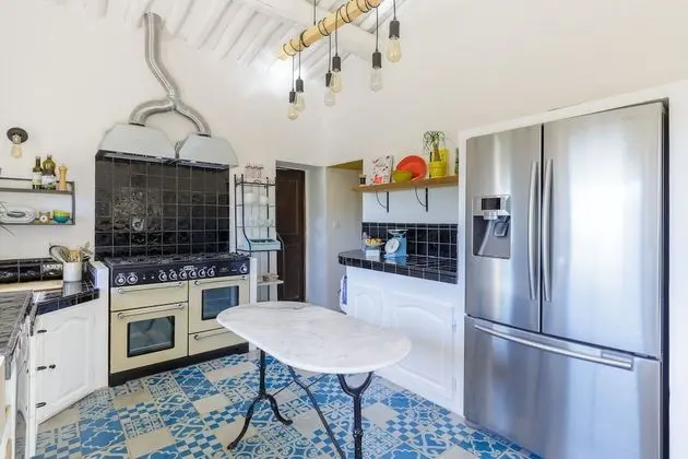 Family Ev, Banyolu/Duşlu, Üzüm Asması Manzaralı