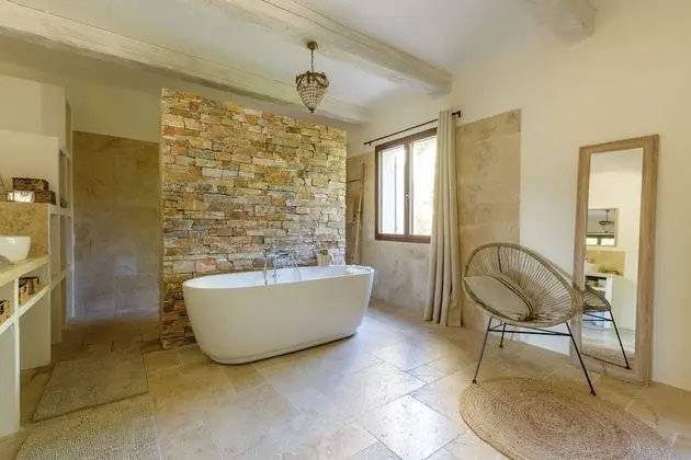 Family Ev, Banyolu/Duşlu, Üzüm Asması Manzaralı