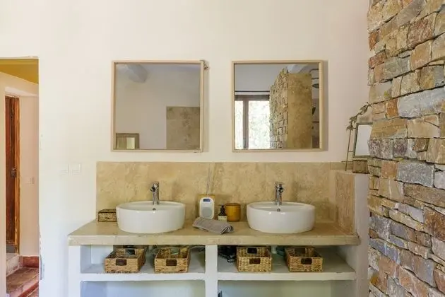 Family Ev, Banyolu/Duşlu, Üzüm Asması Manzaralı