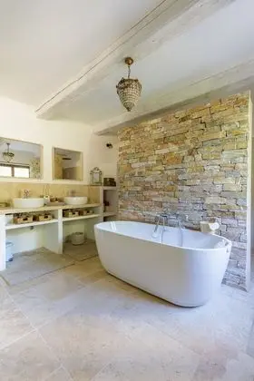 Family Ev, Banyolu/Duşlu, Üzüm Asması Manzaralı