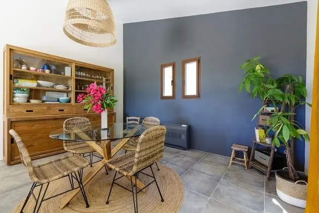 Family Ev, Banyolu/Duşlu, Üzüm Asması Manzaralı