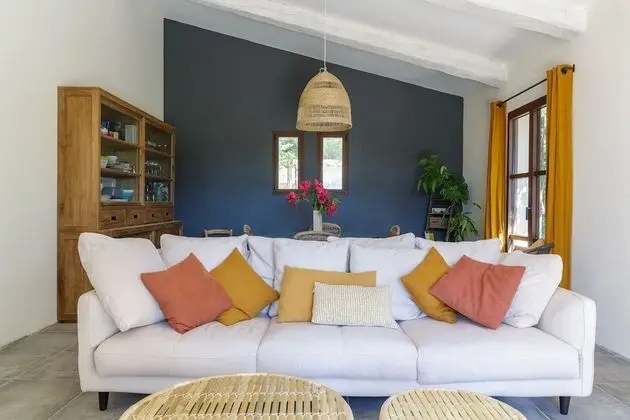 Family Ev, Banyolu/Duşlu, Üzüm Asması Manzaralı