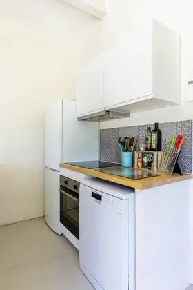 Kır Evi, Özel Banyo, Üzüm Asması Manzaralı (Gîte RDC)