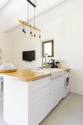 Kır Evi, Özel Banyo, Üzüm Asması Manzaralı (Gîte RDC)