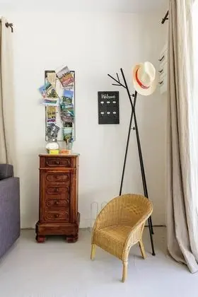 Kır Evi, Özel Banyo, Üzüm Asması Manzaralı (Gîte RDC)