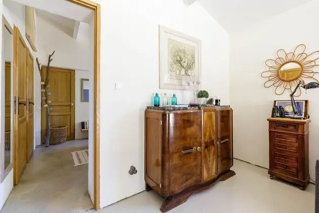 Kır Evi, Özel Banyo, Üzüm Asması Manzaralı (Gîte RDC)