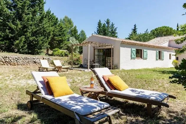 Kır Evi, Özel Banyo, Üzüm Asması Manzaralı (Gîte RDC)