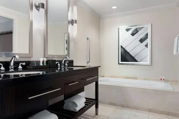 Süit (Exhale Spa Suite)