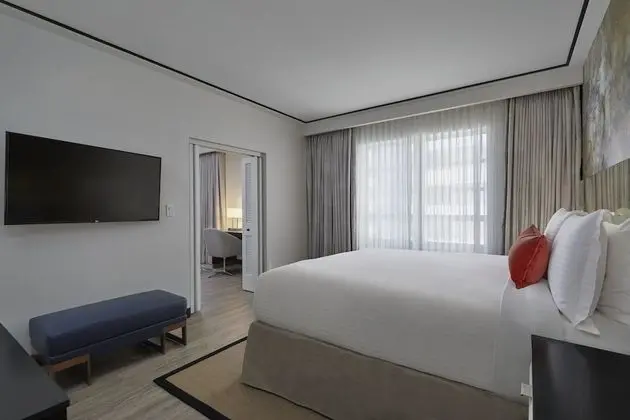 Süit, 1 En Büyük (King) Boy Yatak ve Çekyat, Şehir Manzaralı (St. Moritz)