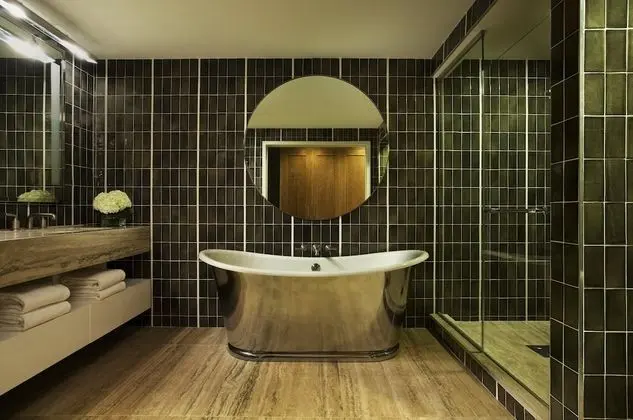 Süit (Uptown Bohemian Suite)
