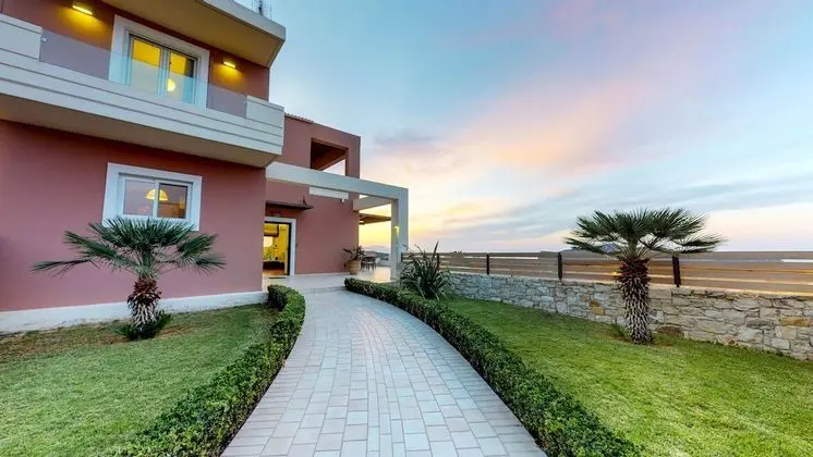 Luxury Villa