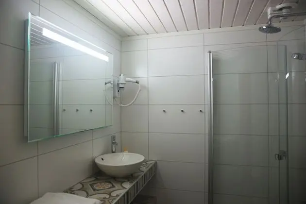 Standard Tek Büyük veya İki Ayrı Yataklı Oda
