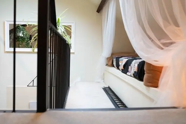 Business Çatı Katı (Loft)