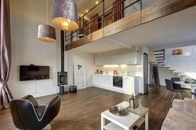 Business Çatı Katı (Loft), Birden Çok Yatak, Şömine, Şehir Manzaralı
