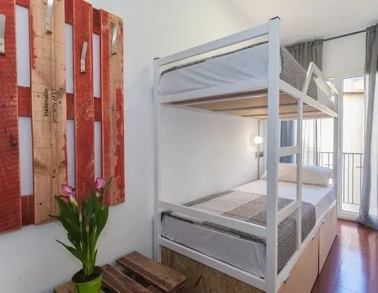 Economy Oda, 1 Yatak Odası, Ortak Banyo (With Balcony / LITR)