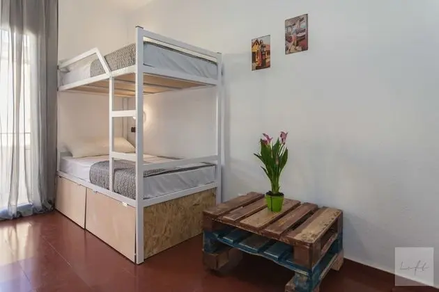 Economy Oda, 1 Yatak Odası, Ortak Banyo (With Balcony / LITR)