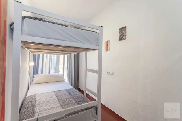 Economy Oda, 1 Yatak Odası, Ortak Banyo (With Balcony / LITR)