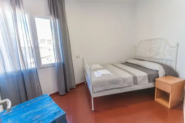 Tek Büyük Yataklı Oda, Ortak Banyo