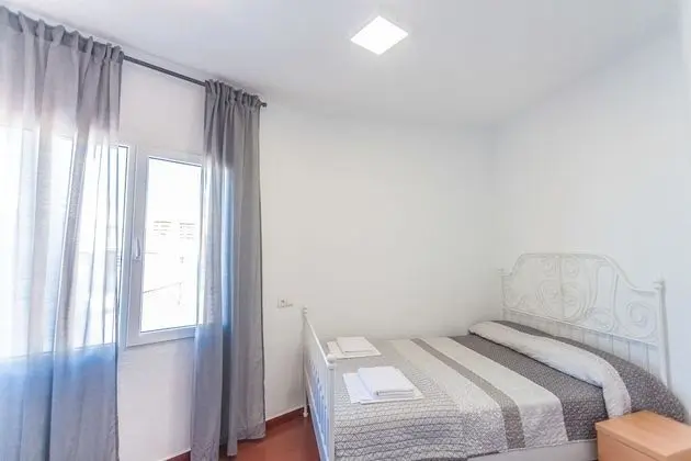 Tek Büyük Yataklı Oda, Ortak Banyo