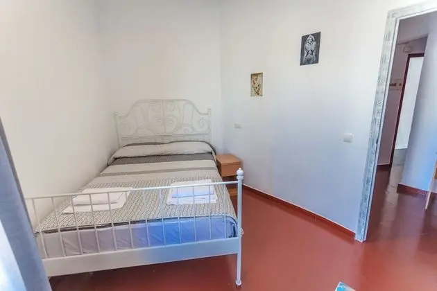 Tek Büyük Yataklı Oda, Ortak Banyo