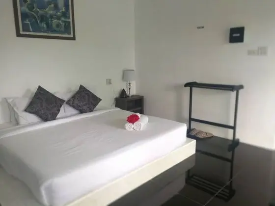 Standard Room with Garden View