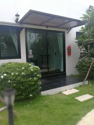 Standard Room with Garden View