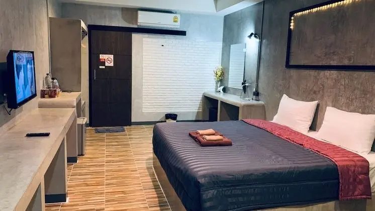 Deluxe Tek Büyük Yataklı Oda