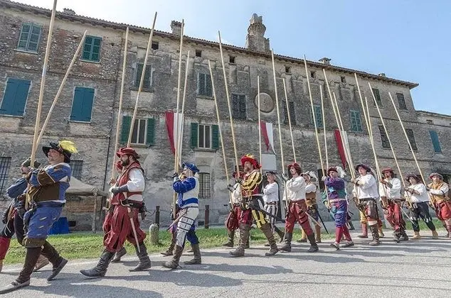 Apart Daire, 2 Yatak Odası, Şömine