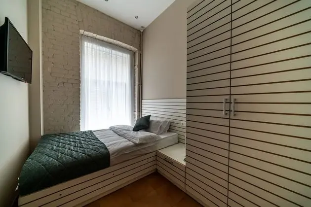 Tek Kişilik Oda, Sigara İçilmez