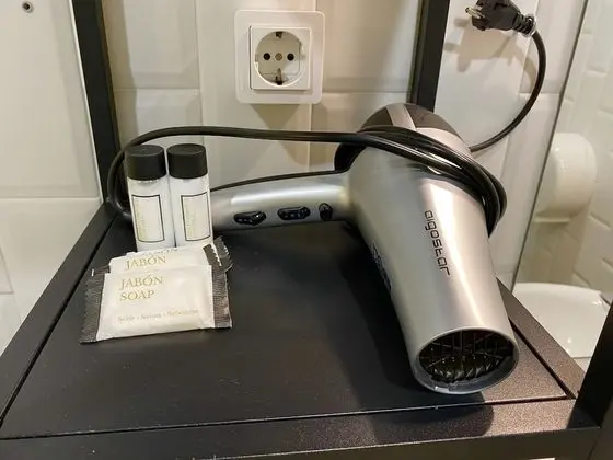 Üç Kişilik Oda, Özel Banyo